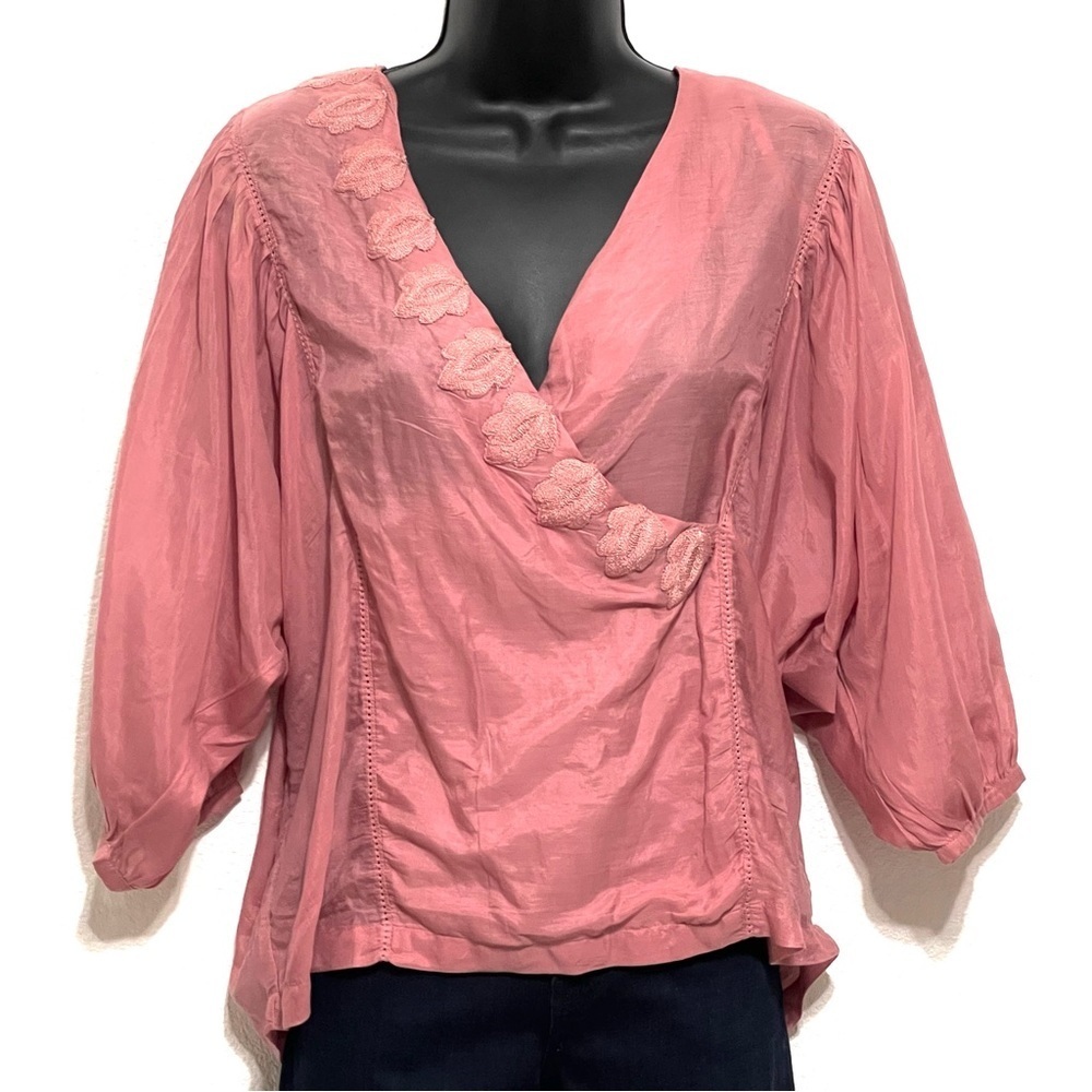 Meadow Rue Anthropologie Woman Rosey SILK Embroidery Floral Top Blouse Size S